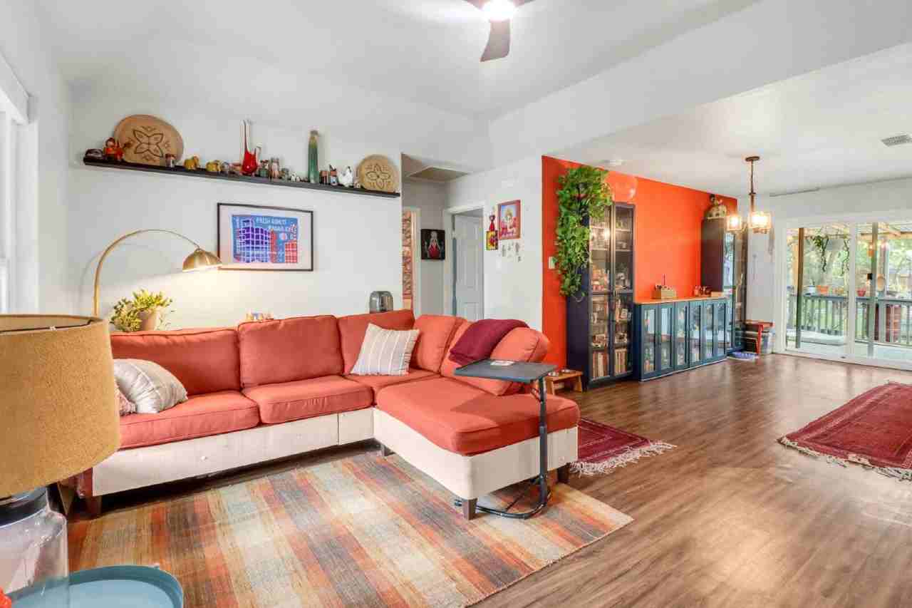 1721 W Mistletoe Ave - Photo 5 of 31