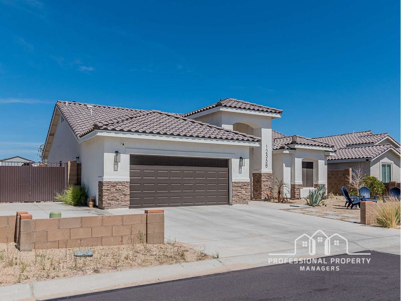 12558 E 49th Dr - Photo 2 of 26