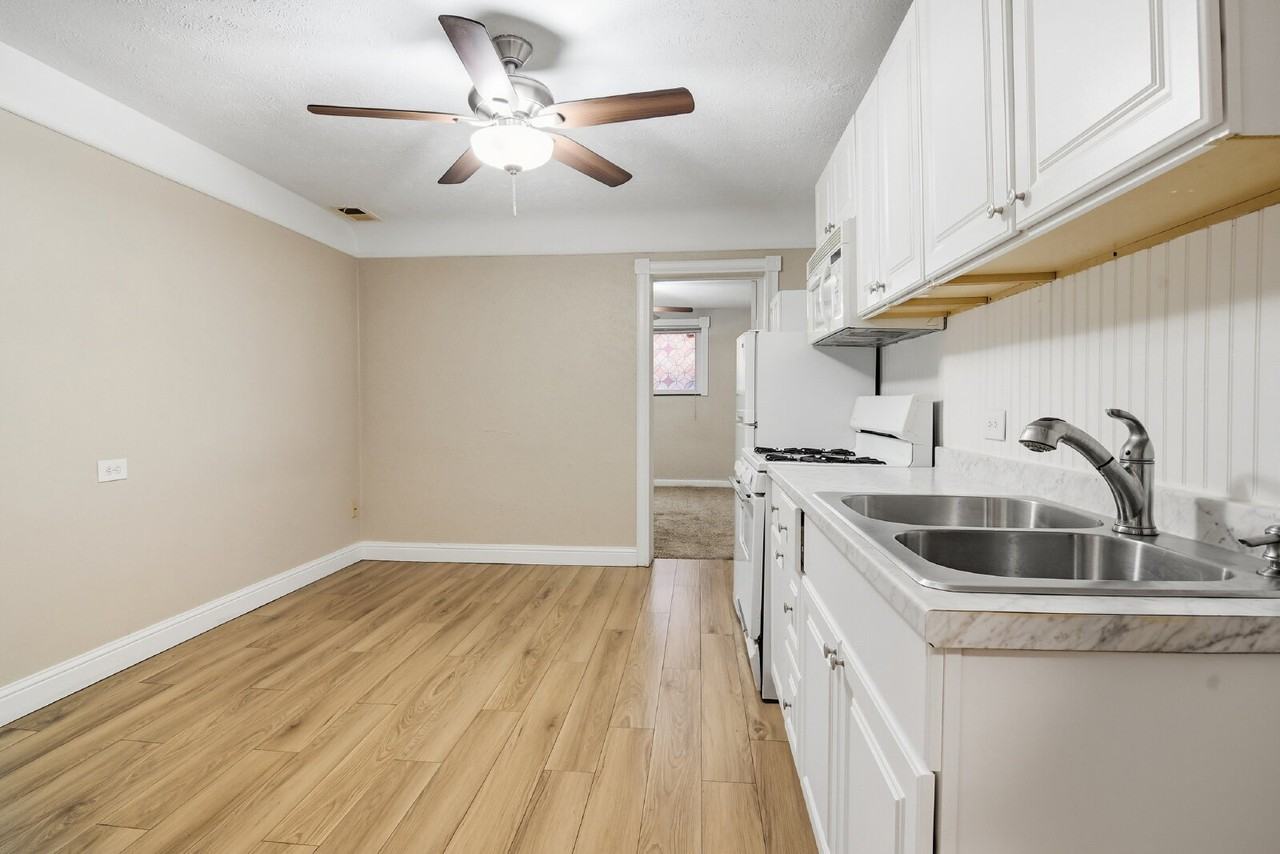 1620 Colorado Blvd #11 - Photo 5 of 33