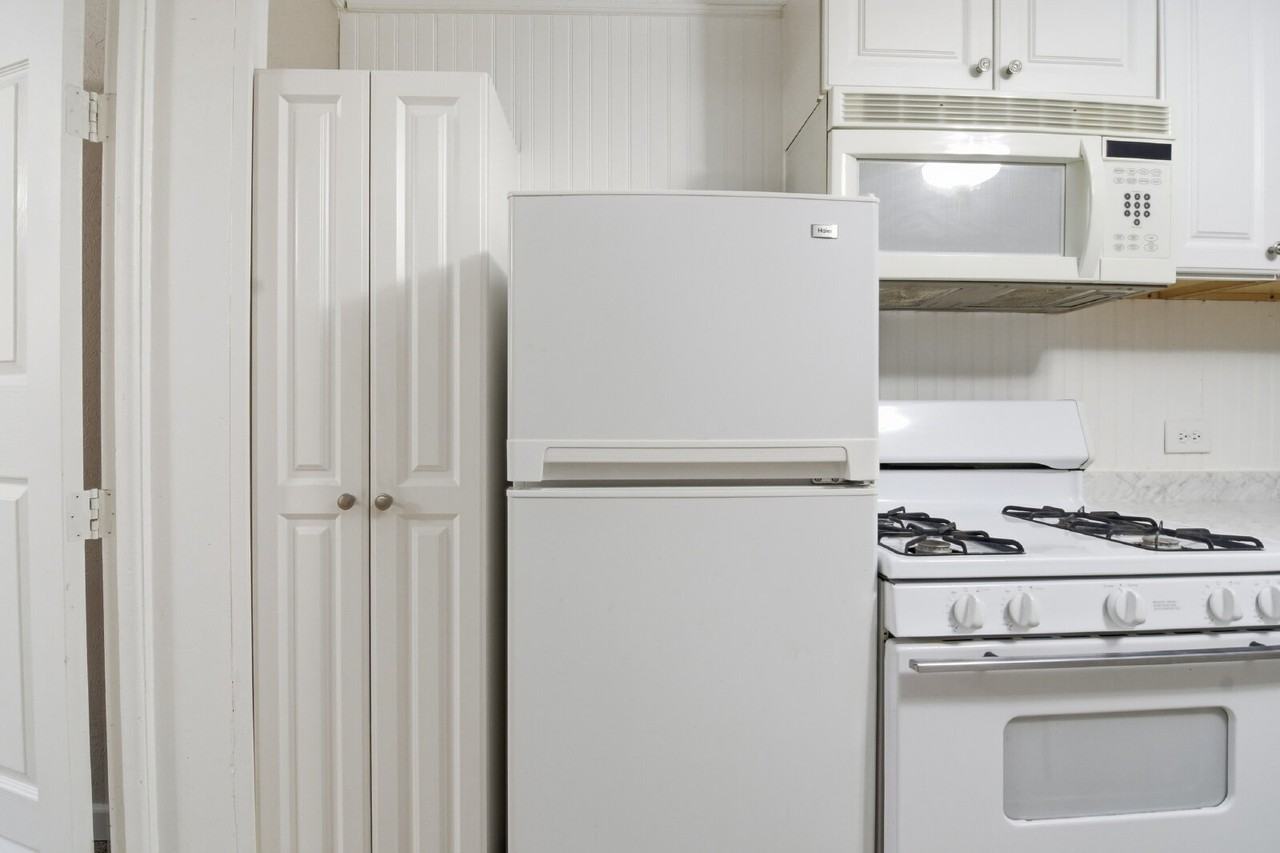 1620 Colorado Blvd #11 - Photo 7 of 25