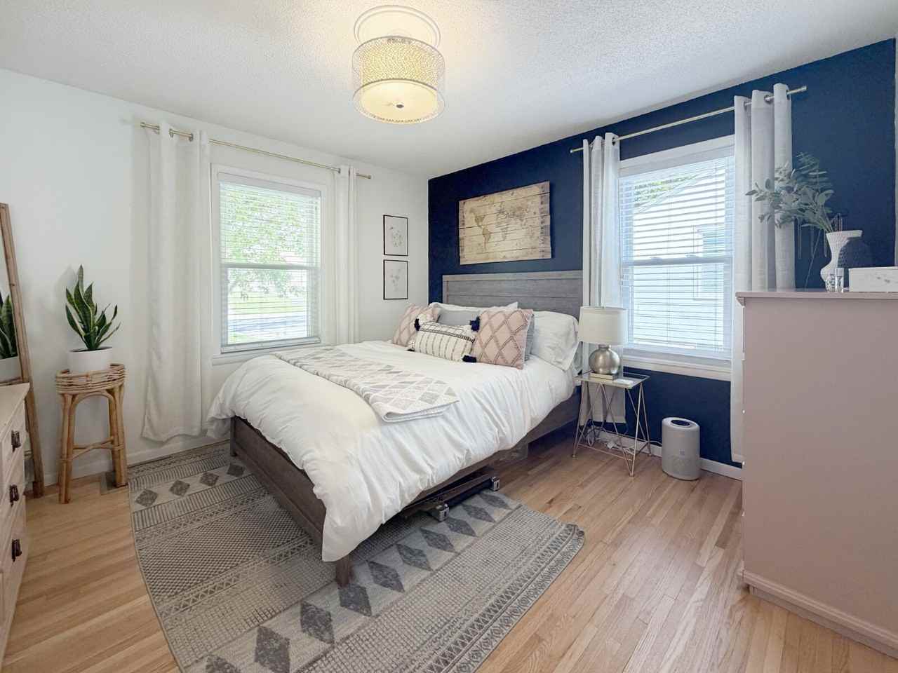 3331 Wyoming Ave S - Photo 7 of 21