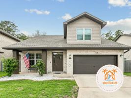 featured image of 2303 Hadleigh Hills Ct