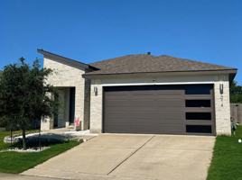 featured image of 1014 Amistad Loop