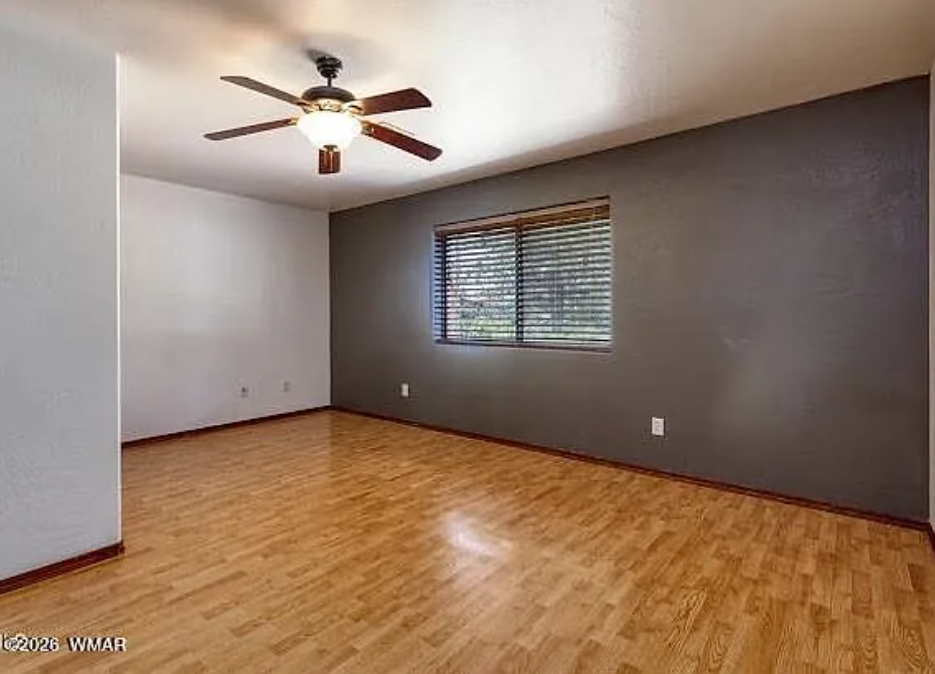 677 Fox Ln - Photo 4 of 14