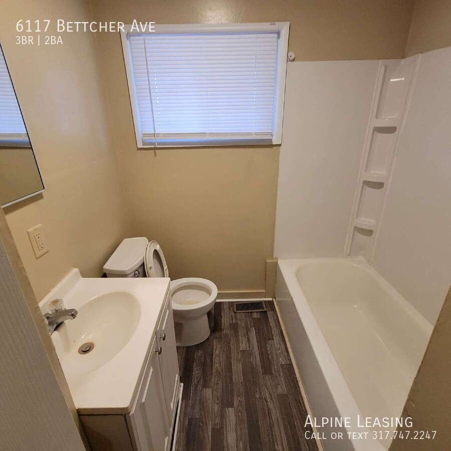 6117 Bettcher Ave - Photo 4 of 4