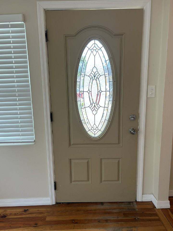 8314 N Edison Ave - Photo 2 of 26