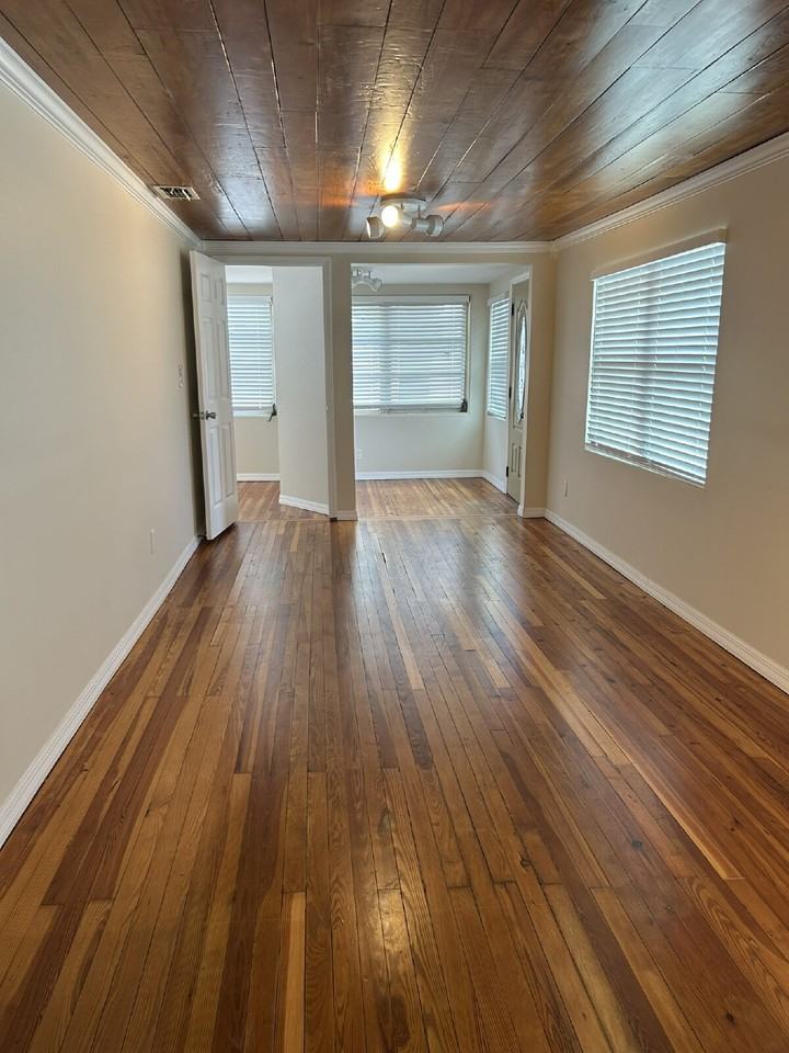 8314 N Edison Ave - Photo 5 of 26