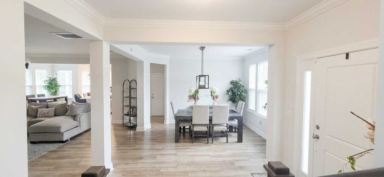 610 S Pointe Blvd - Photo 3 of 18