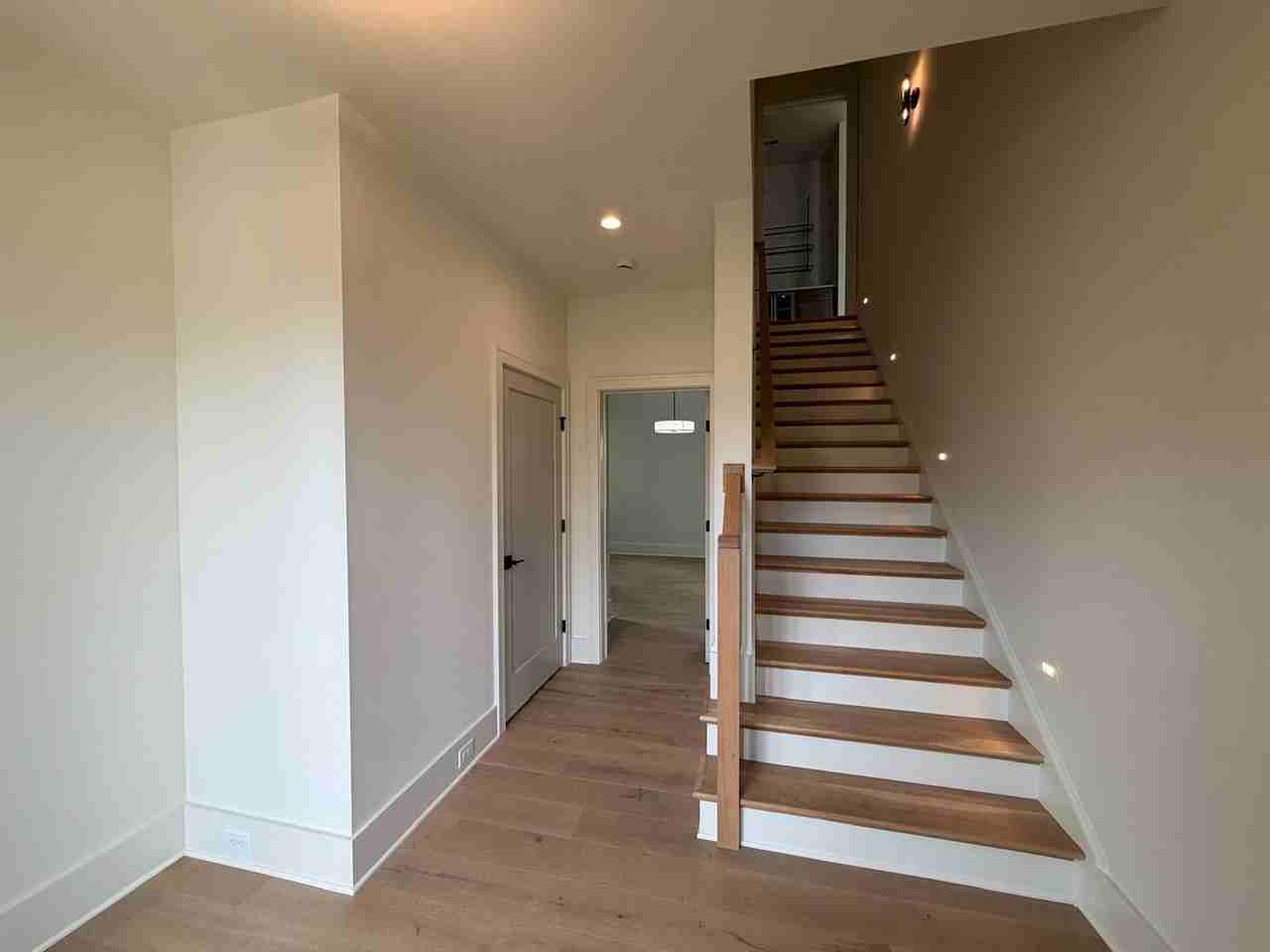 432 Dover Ave - Photo 3 of 26