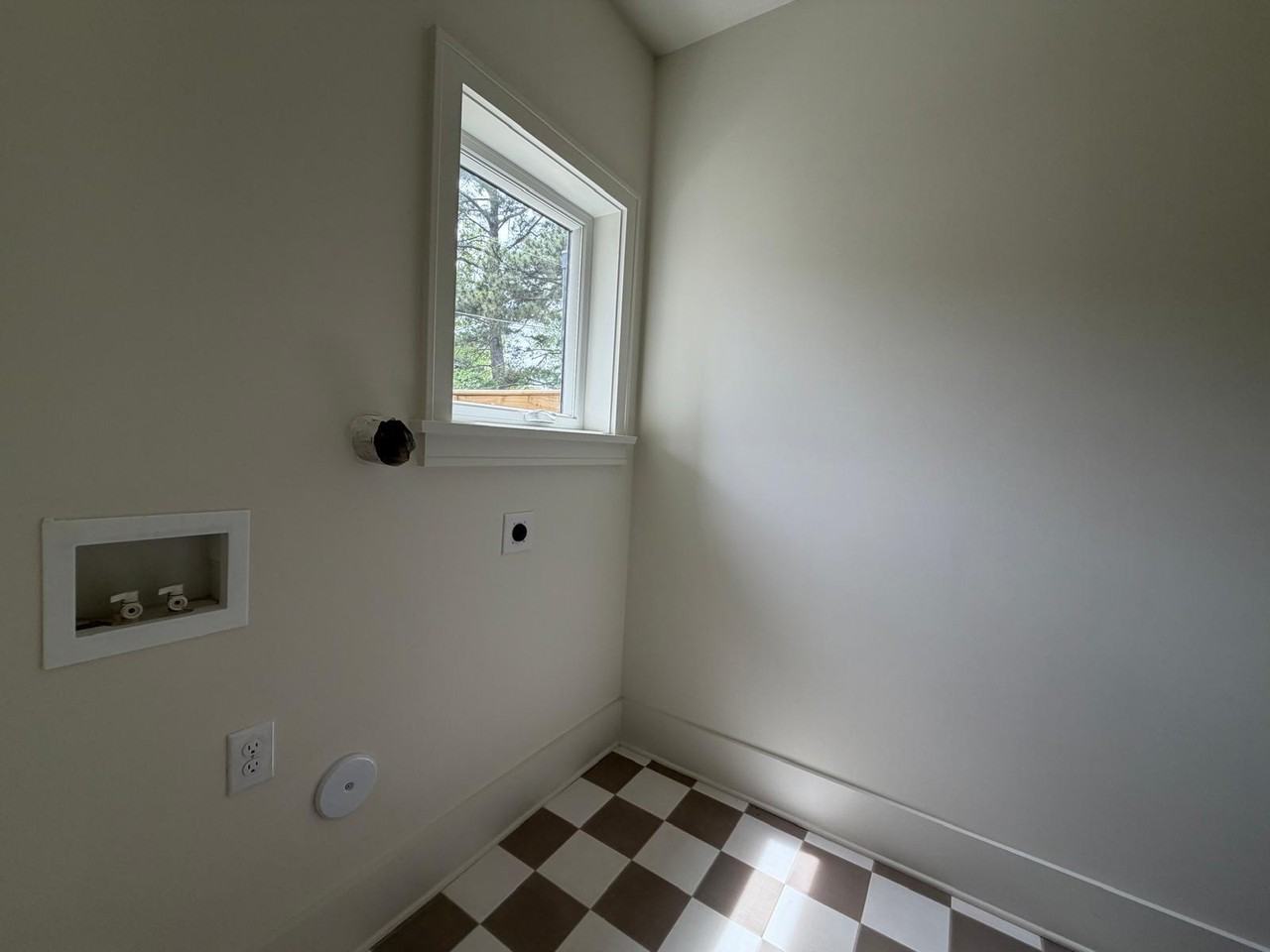432 Dover Ave - Photo 7 of 26