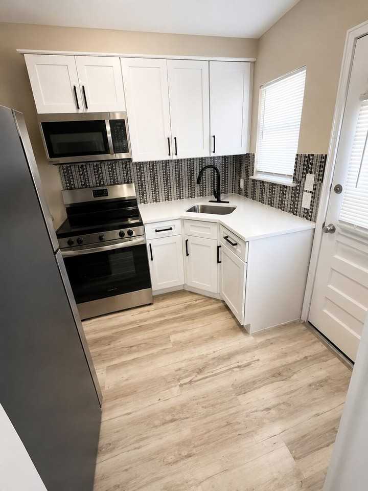 314 Sheffield Ave - Photo 2 of 8
