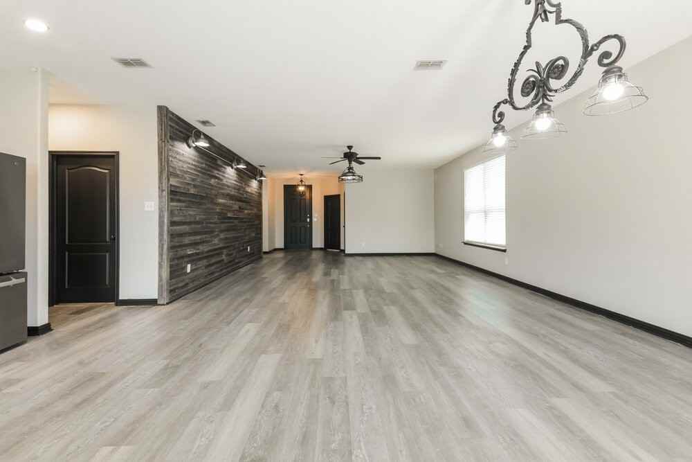 9136 Benevolent Ct - Photo 7 of 16