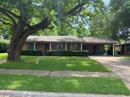 featured image of 1730 Bayou Dr