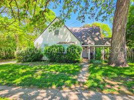 featured image of 106 E Bell Ave