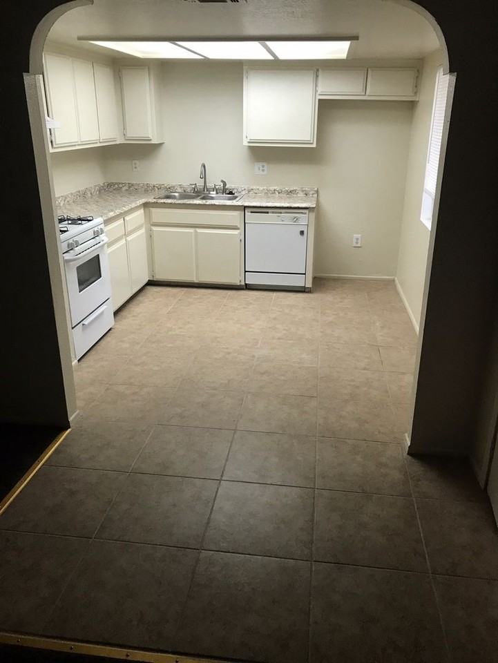 21800 Panoche Rd. - Photo 6 of 21