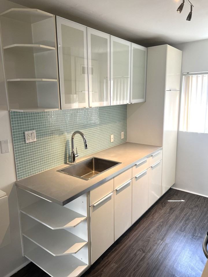 Balboa Flats - Photo 6 of 19