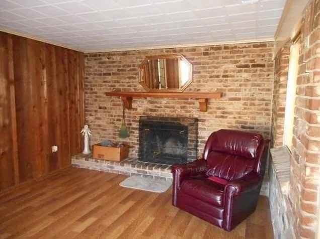 1101 10th St Nw - Photo 2 of 12