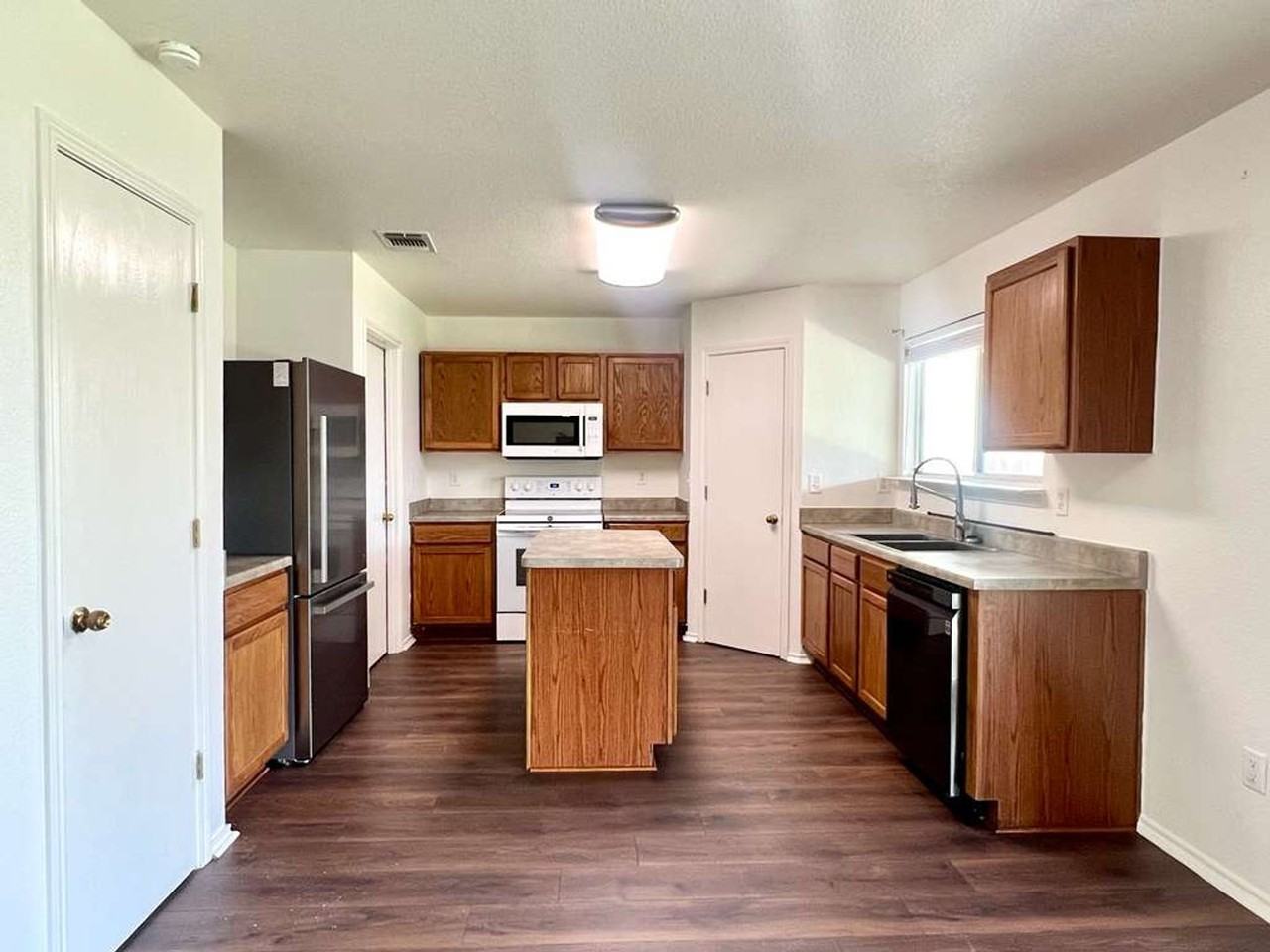 9818 Copper Rose - Photo 5 of 20