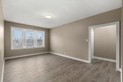 4205 Ellenwood Avenue - Photo 7 of 21