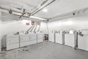 featured image of 807 Clara Ave