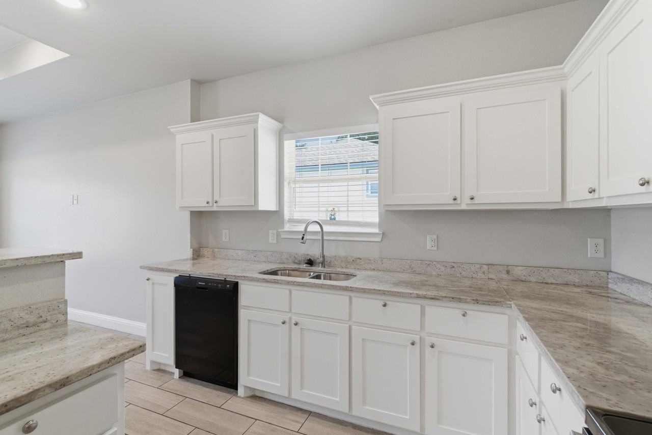 3614 Short St #1 - Photo 7 of 25