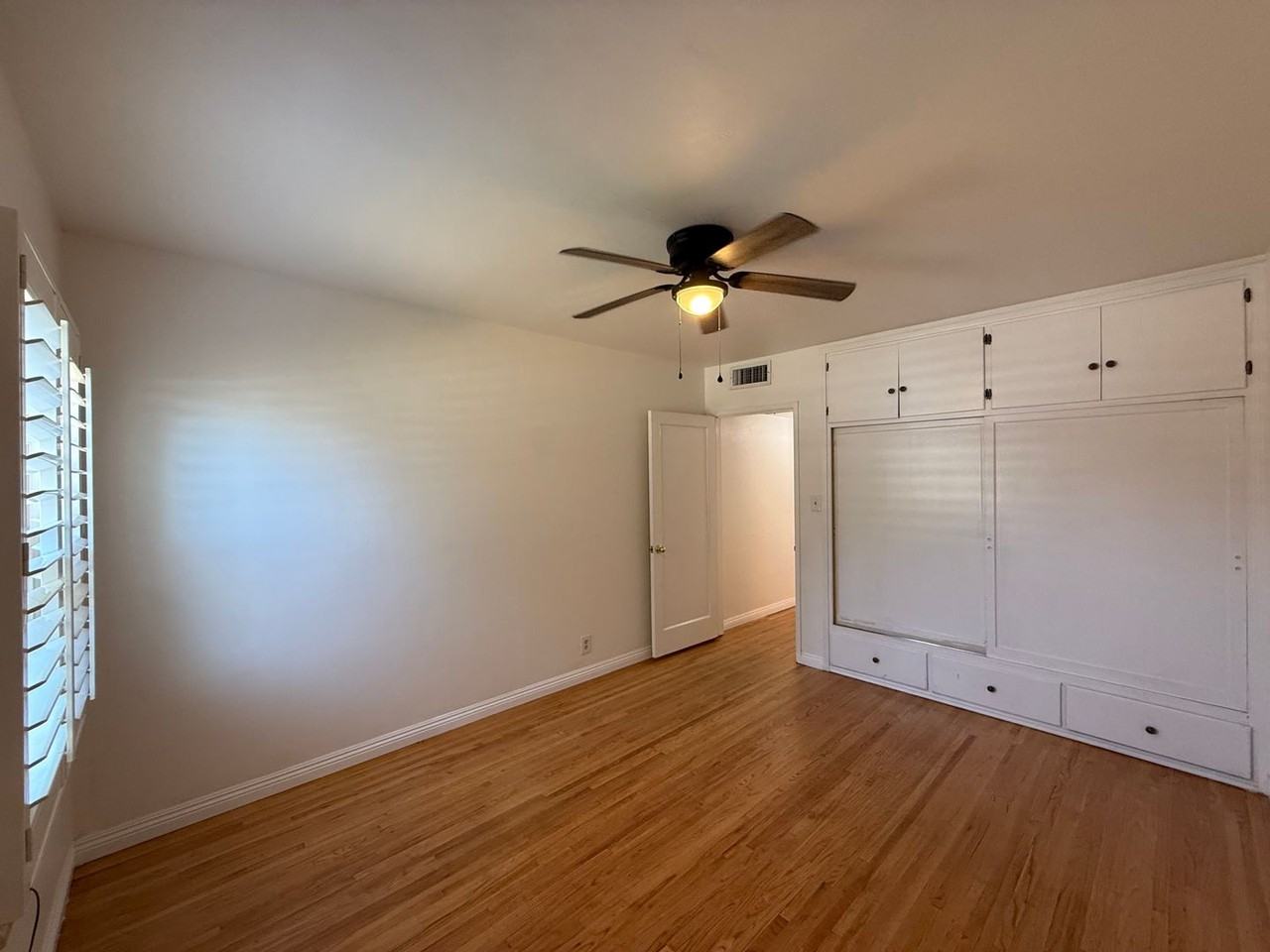 115 Irene St - Photo 6 of 8