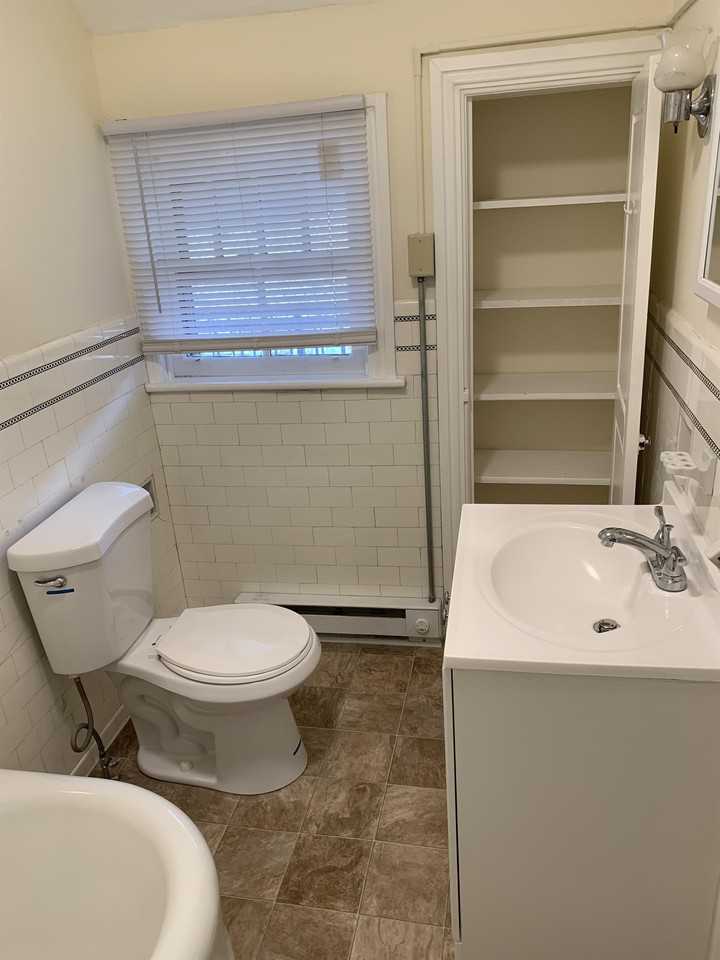 30 East Market Street - Photo 5 of 12