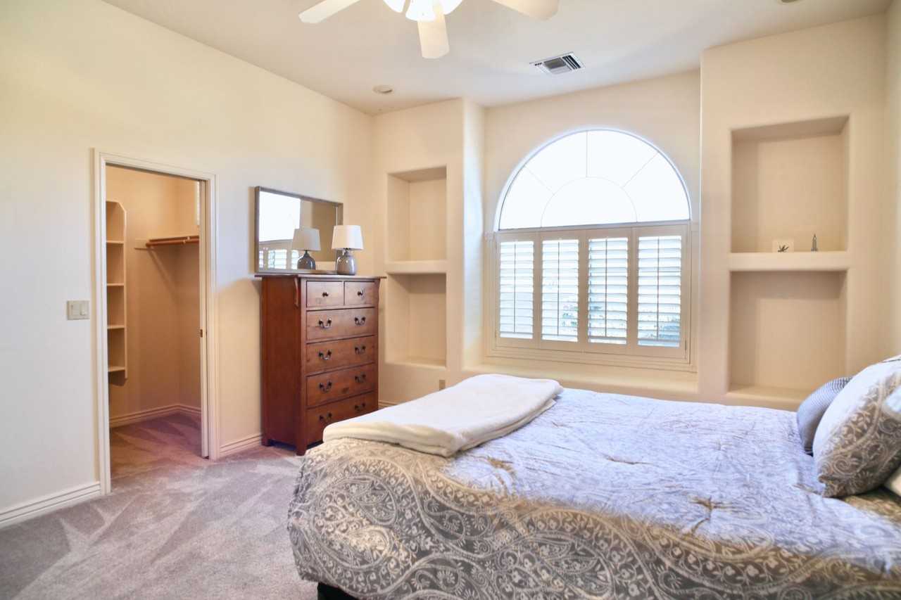 12129 N Tall Grass Dr - Photo 2 of 38