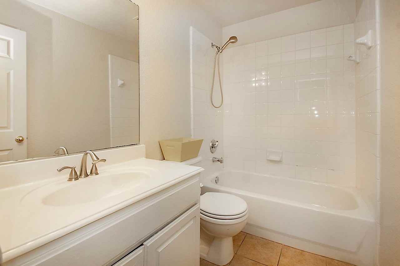 5809 Deer Run Dr - Photo 2 of 30