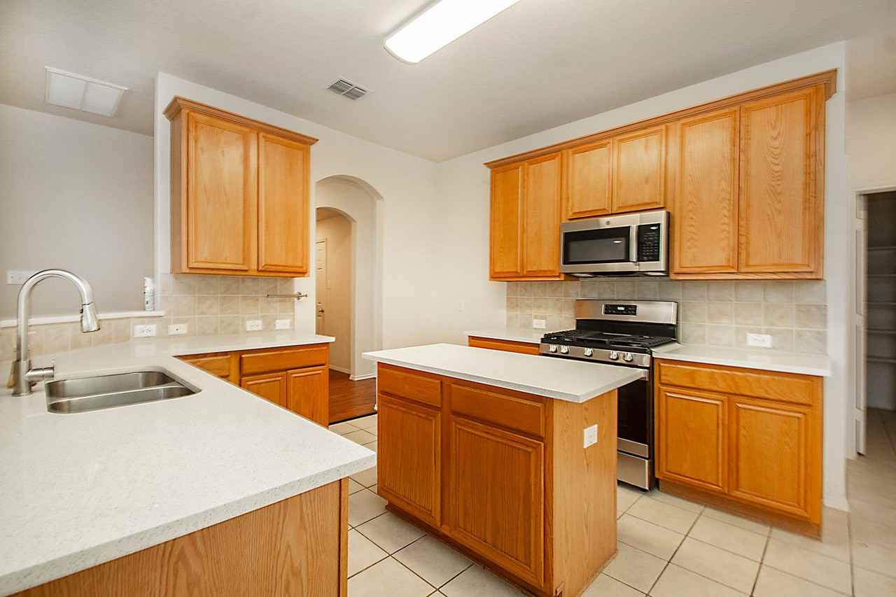 5809 Deer Run Dr - Photo 7 of 30