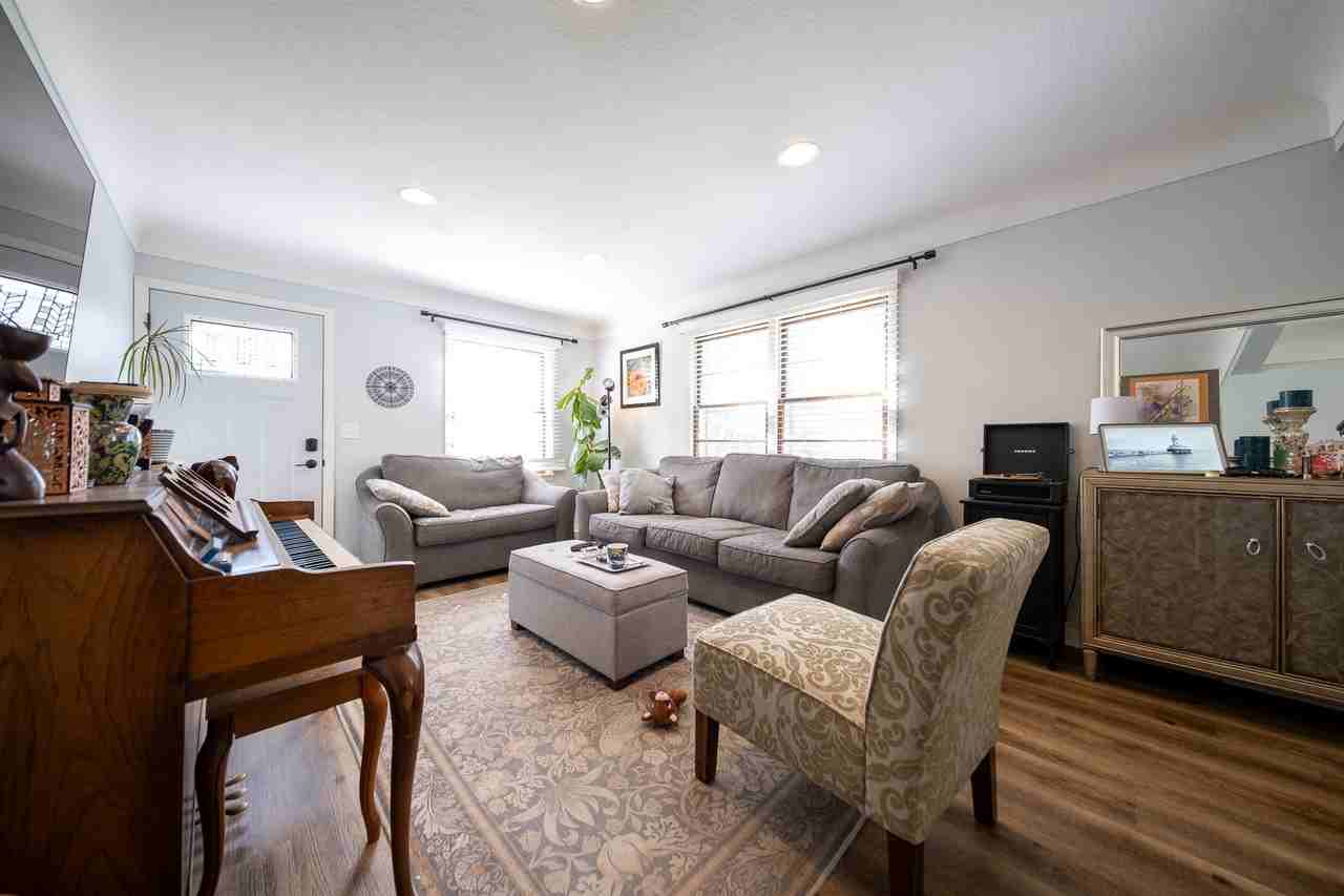 3232 Idaho Ave S #1 - Photo 5 of 30