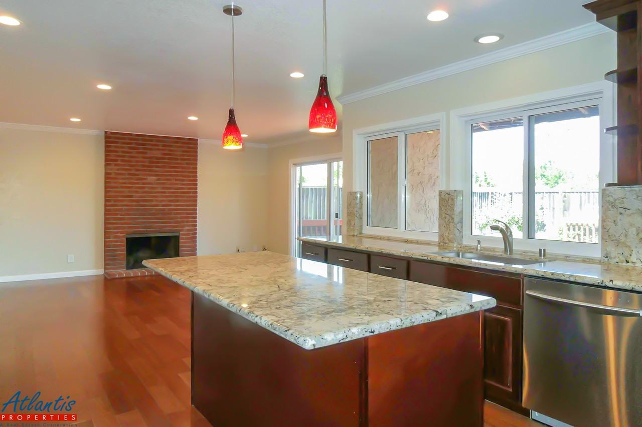1579 Calle De Stuarda - Photo 3 of 13
