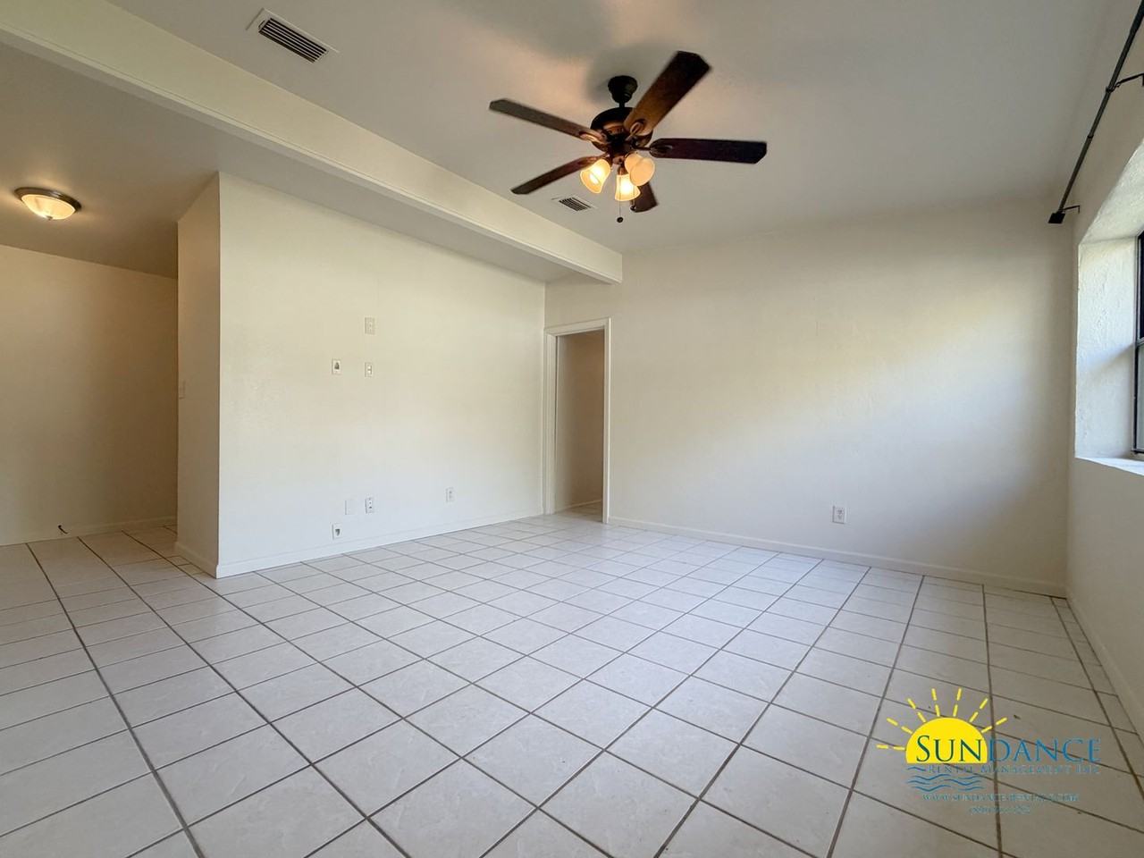 37 Laurie Dr Ne - Photo 5 of 15