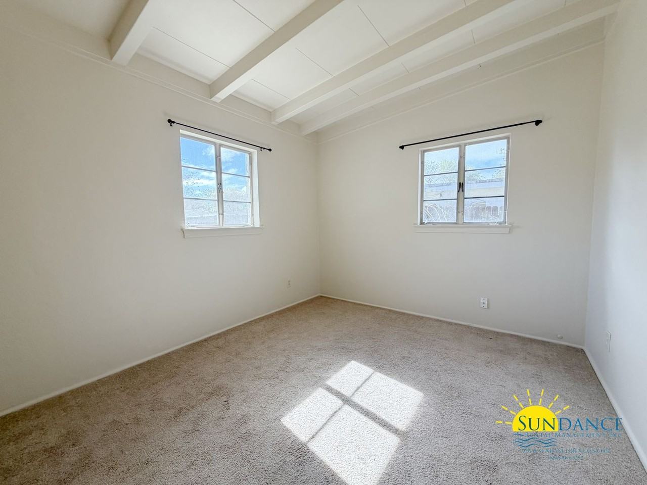 37 Laurie Dr Ne - Photo 7 of 15