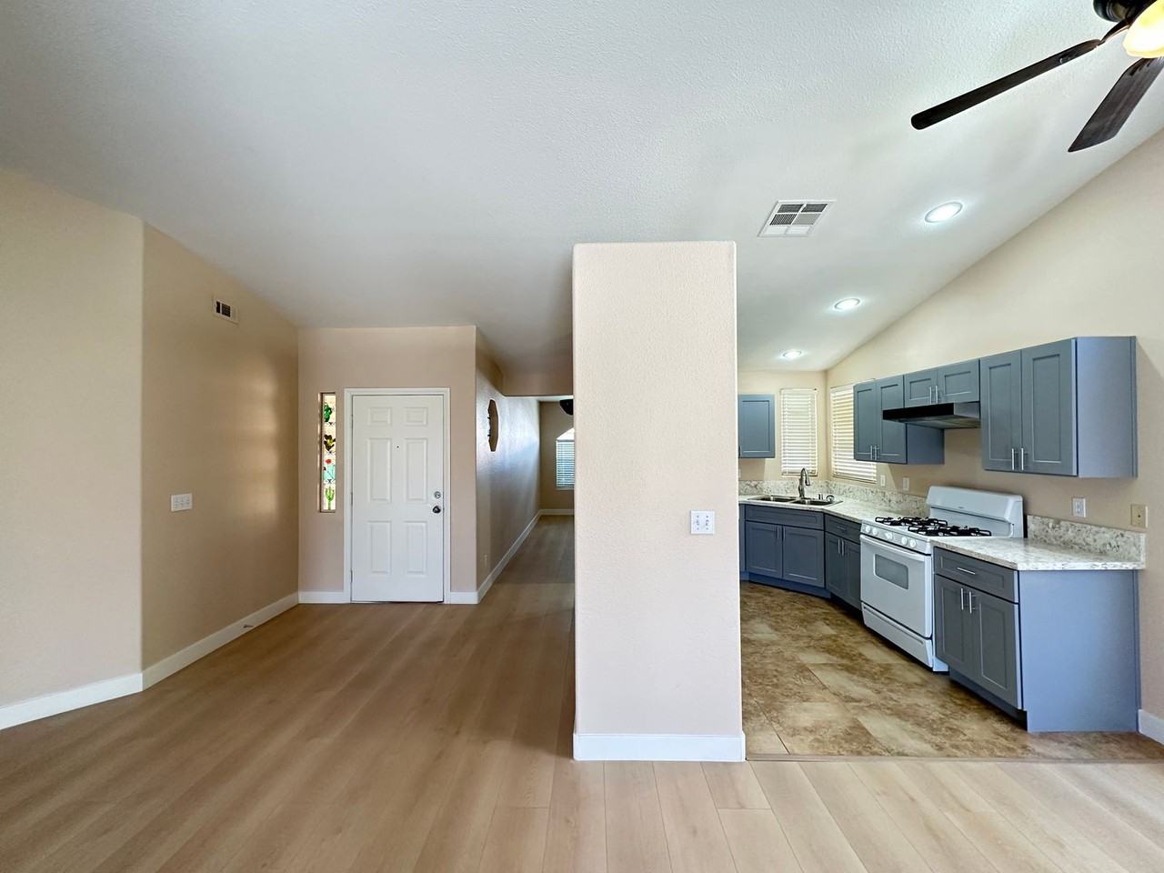 4605 Casa Bonita Dr - Photo 4 of 20