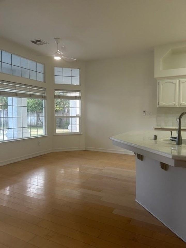 2112 Classen St - Photo 4 of 21