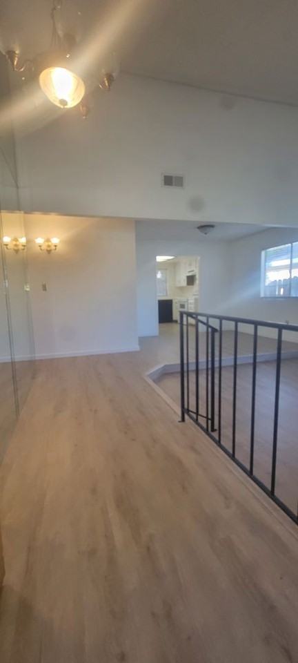 4508 Foxboro Ave - Photo 3 of 15