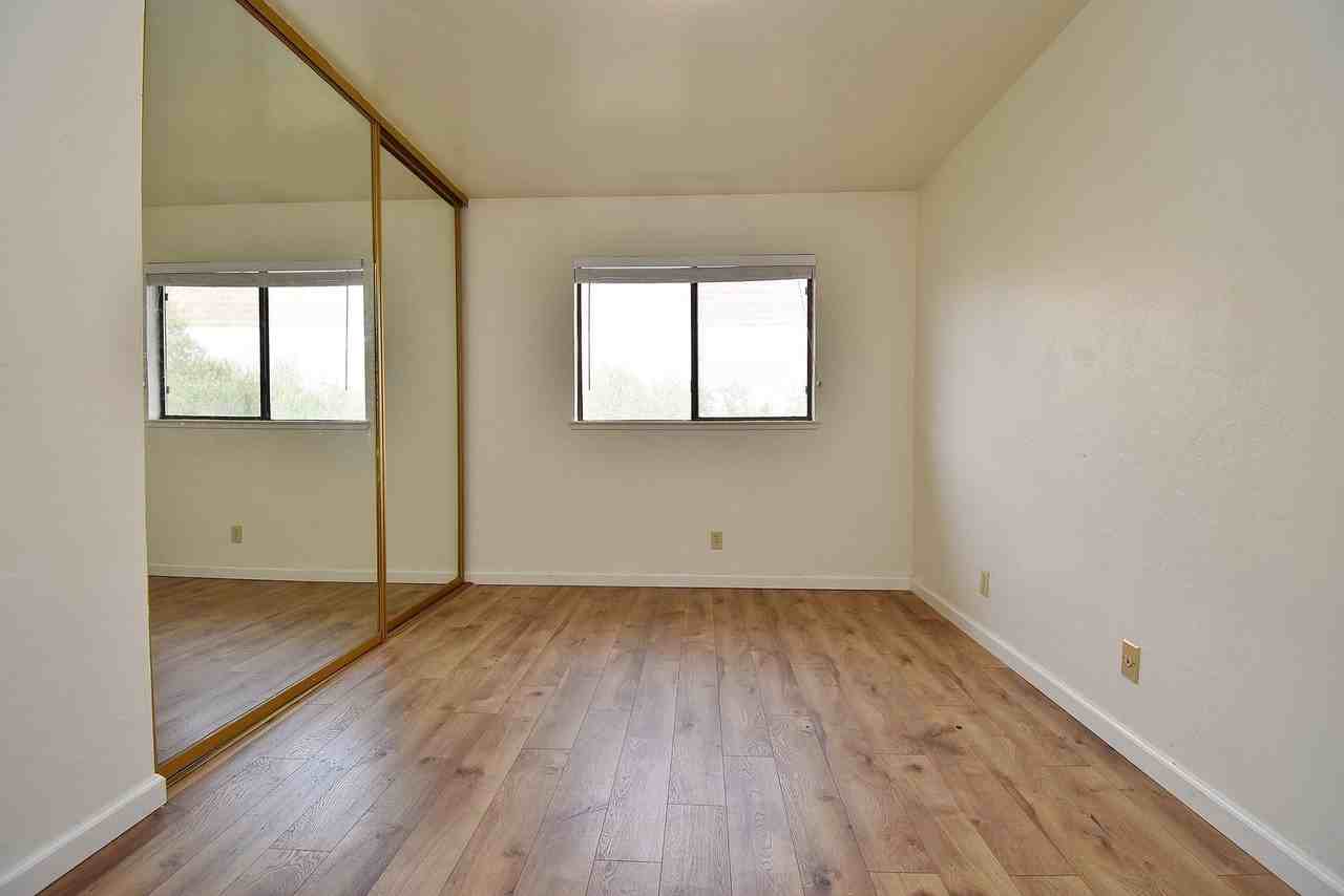 21955 Idena Ave - Photo 7 of 11