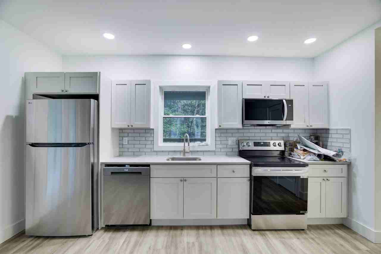 127 Evergreen Lane - Photo 3 of 50