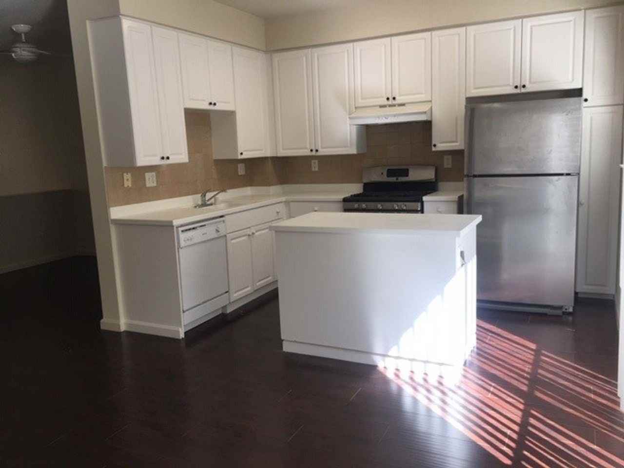 150 Paseo Ct - Photo 2 of 19