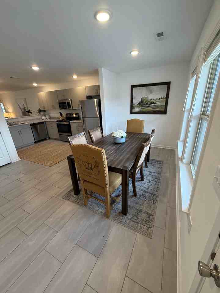 The Oaks on Chisholm - Photo 7 of 50