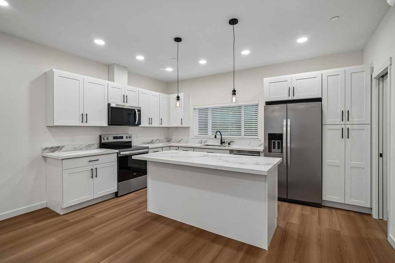 WRE WDVL - 950 Maple Avenue - Photo 7 of 34