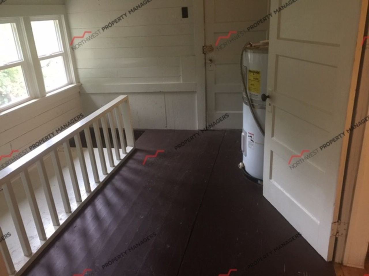 901 Nw Saint Helens Ave - Photo 5 of 13