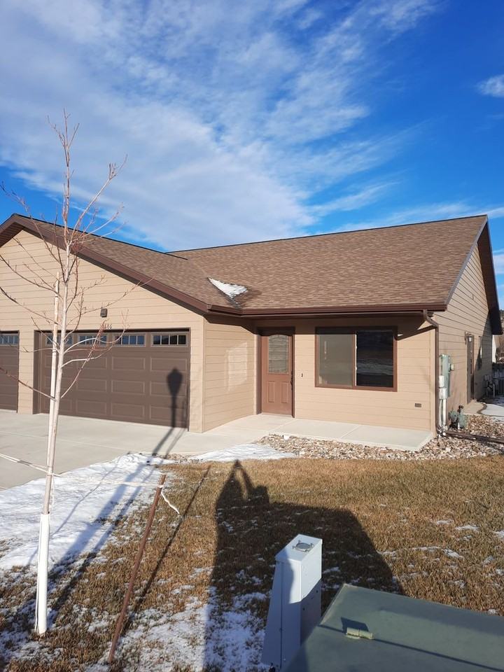 10886 Freedom Trl - Photo 2 of 17