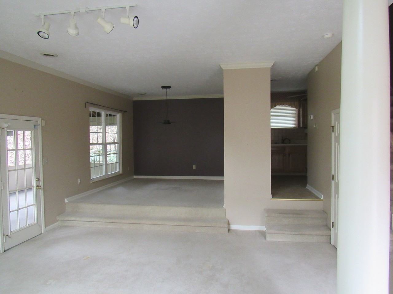 9325 George Williams Rd - Photo 5 of 20