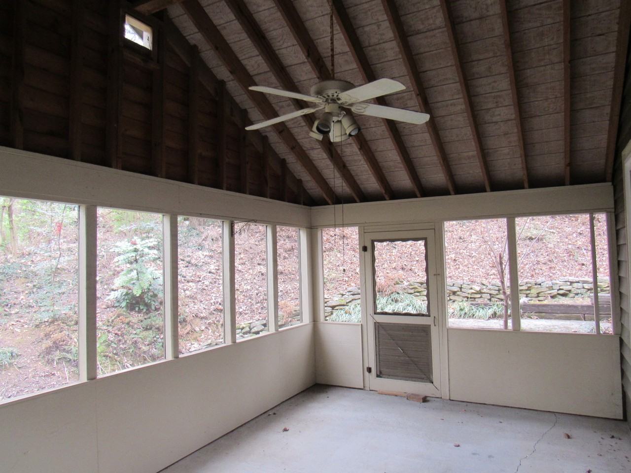 9325 George Williams Rd - Photo 6 of 20