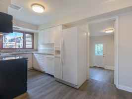 featured image of 6221 Se Knight St