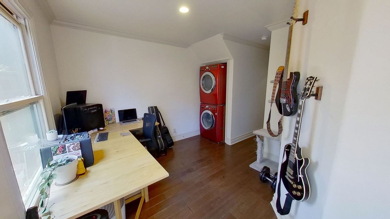 1318 San Andres St - Photo 5 of 28