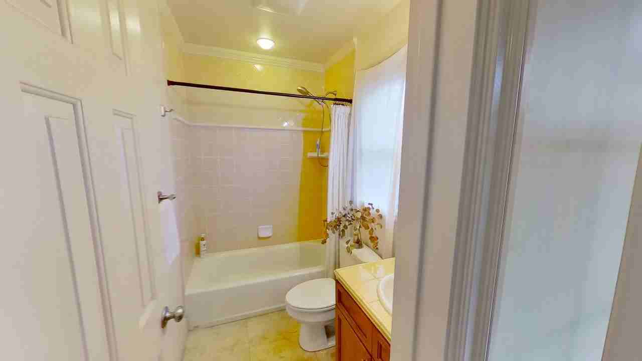 1318 San Andres St - Photo 6 of 28