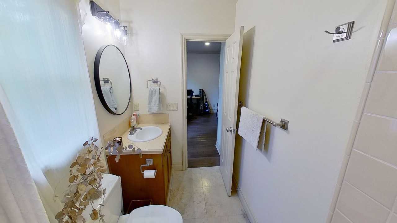 1318 San Andres St - Photo 7 of 28